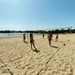 Initiation Beach-Volley pour nos jeunes vertes ⛱️